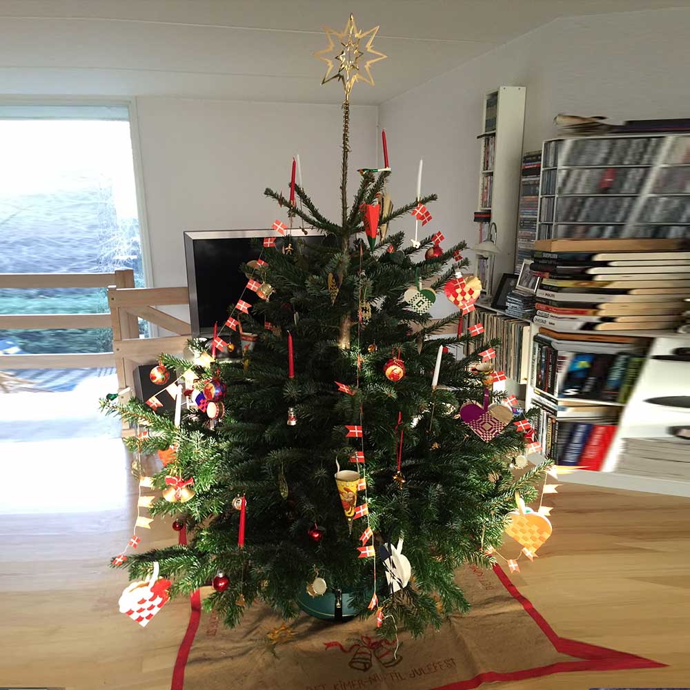 Pyntet juletræ fra TreeTime – Frederiksberg